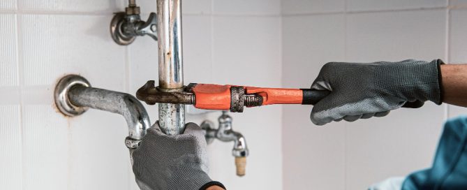 Quick Fixes for Common Pipe Leaks