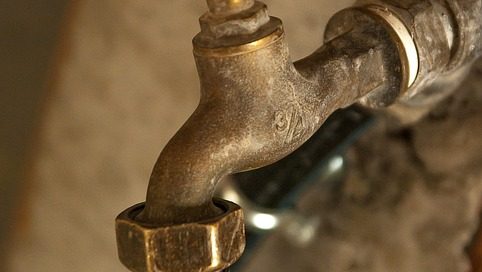 Immediate Steps After a Pipe Bursts